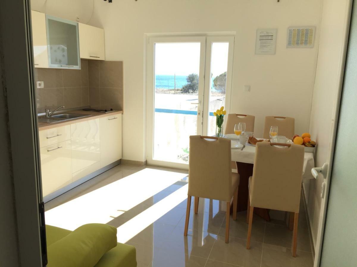Marija Apartment Nin Luaran gambar