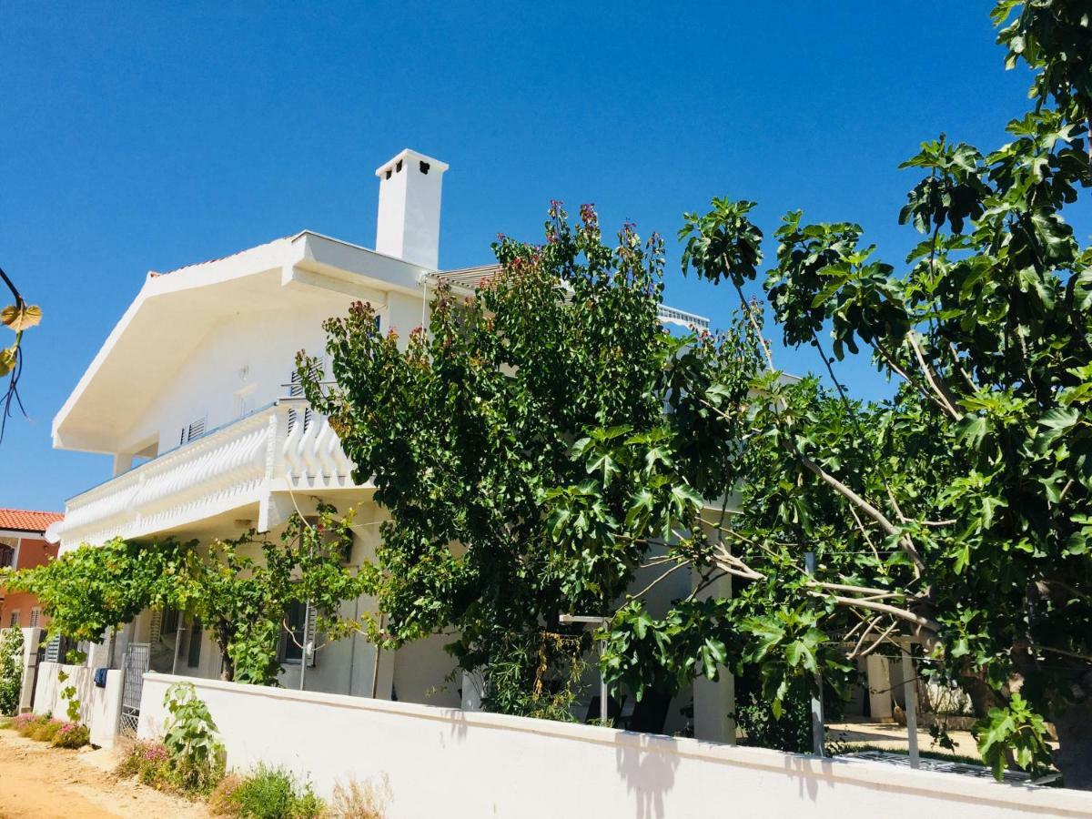 Marija Apartment Nin Luaran gambar